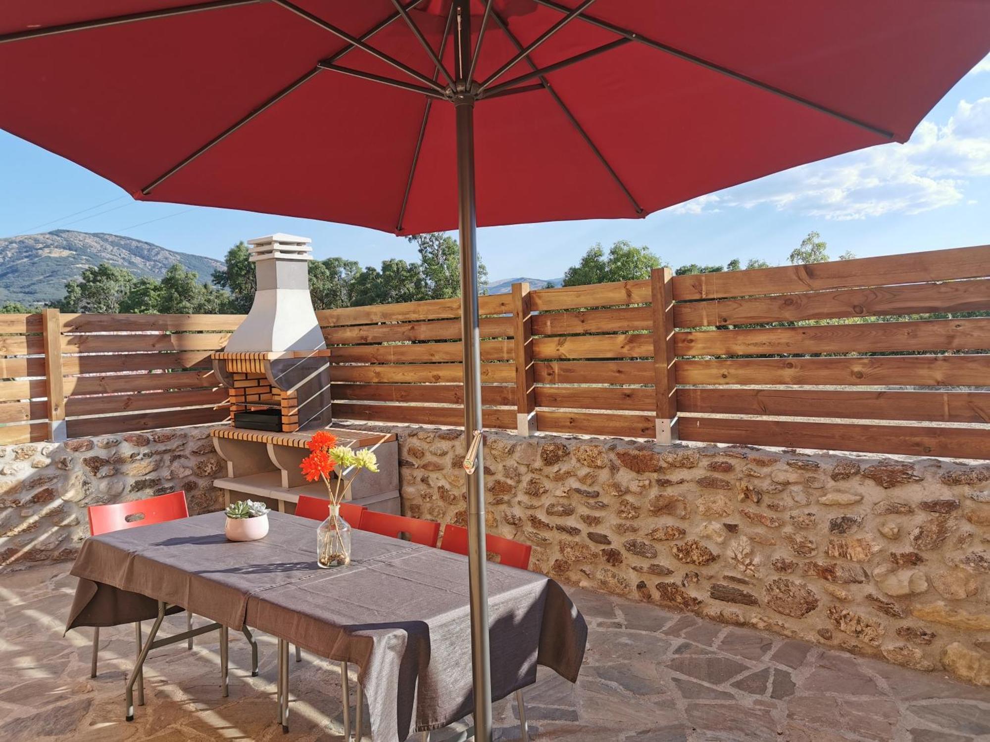 Casitas Pinilla Del Valle מראה חיצוני תמונה